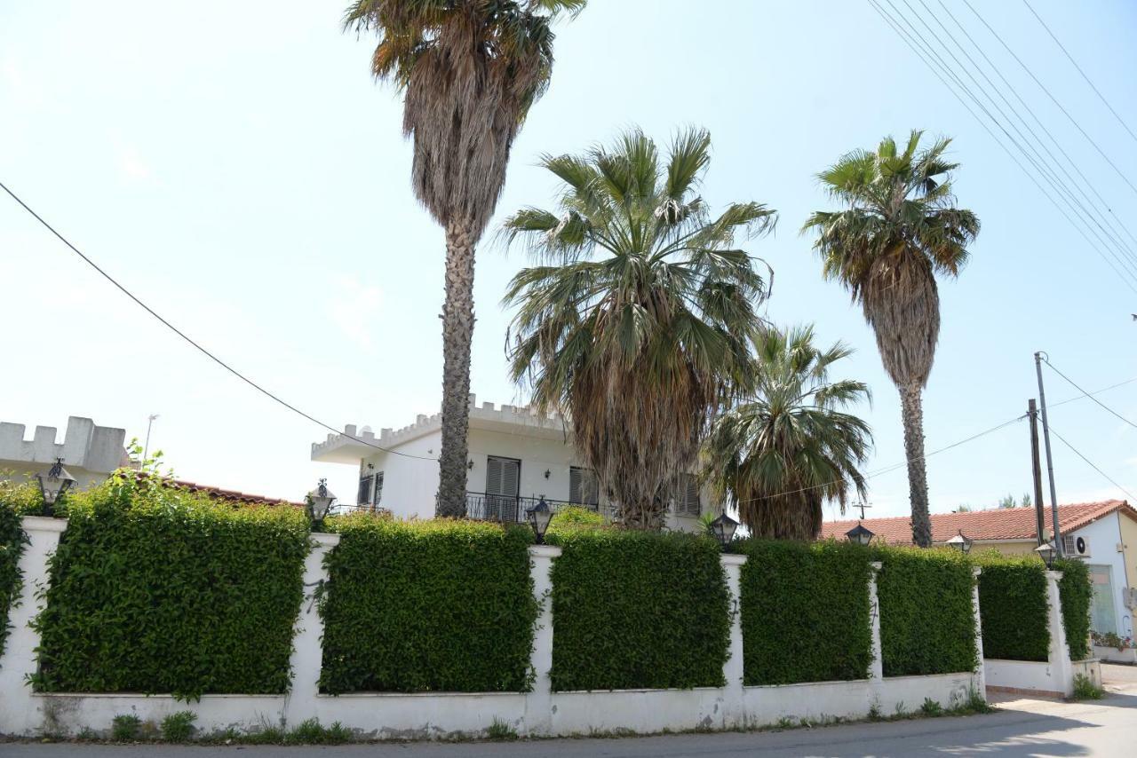 Patras White Castle Apartamento Exterior foto